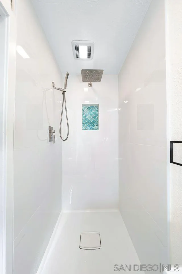 https://cdn.realtyfeed.com/cdn/127/260002619/eebae6287de32acc8c1e3b205f3f4fa2.webp