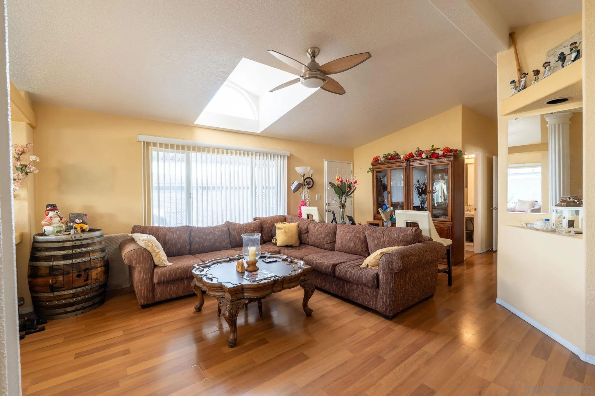 https://cdn.realtyfeed.com/cdn/127/260002623/9830c2f365c4fa3d787831d36208d40b.webp