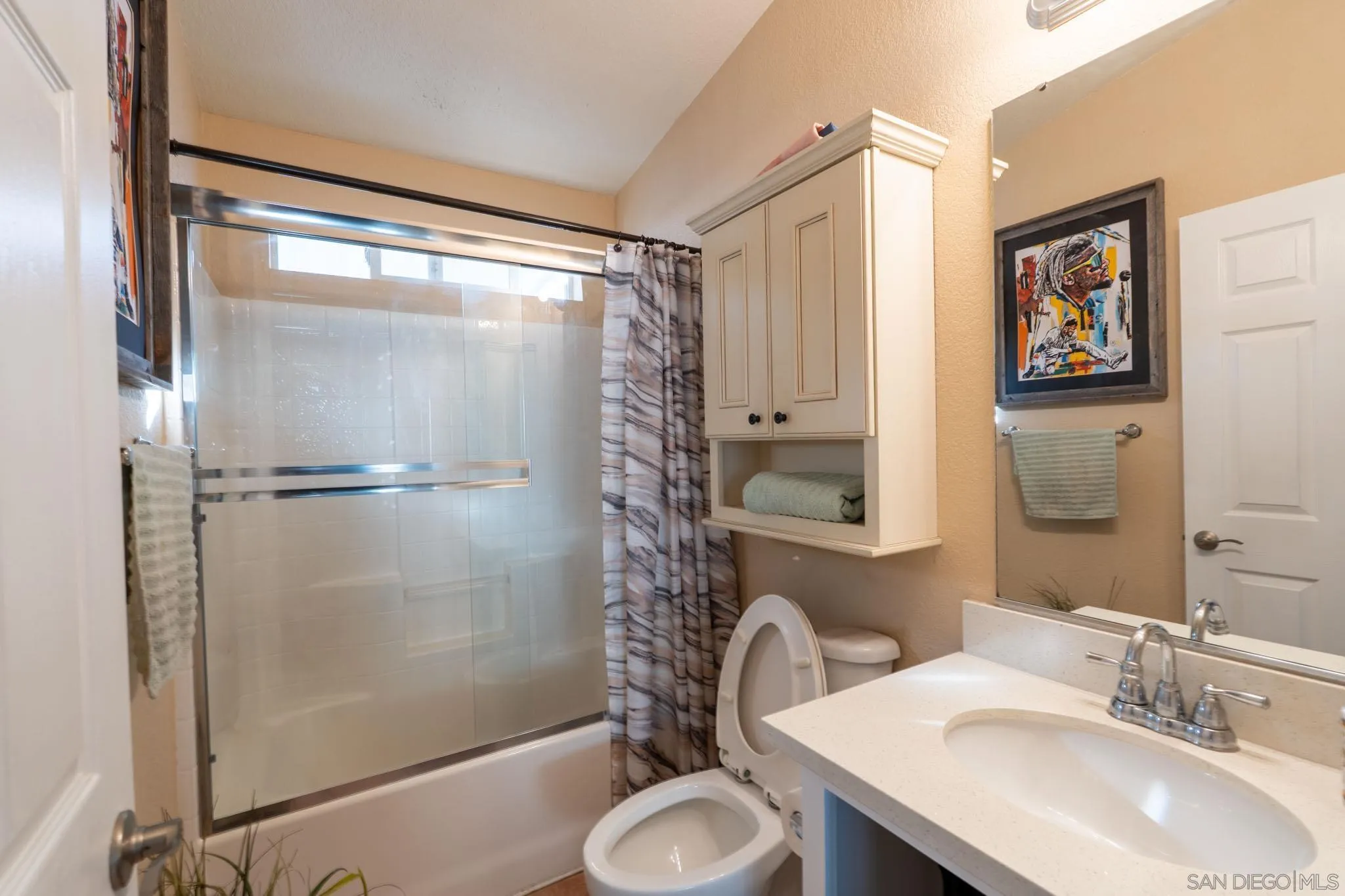 https://cdn.realtyfeed.com/cdn/127/260002623/a165753255cc299990245d012452fb69.webp