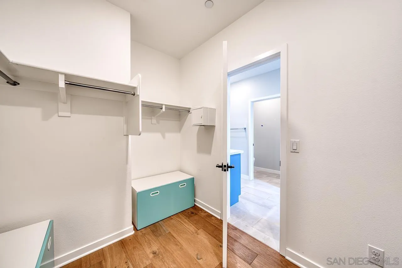 https://cdn.realtyfeed.com/cdn/127/260002627/1316b2f6dee1ab05bb8f4d329d3133c1.webp
