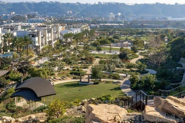 https://cdn.realtyfeed.com/cdn/127/260002627/aa5ed36aeaa43391ccf09d19495212f8.webp