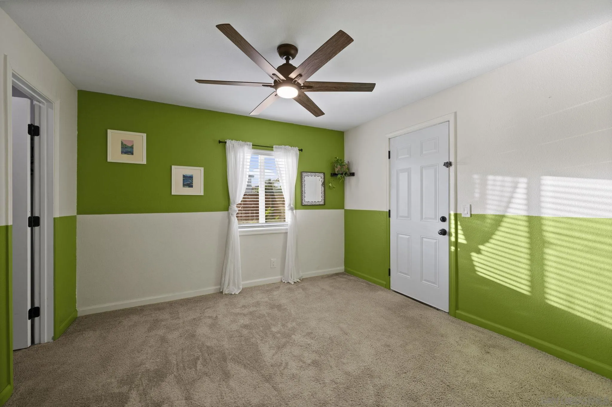 https://cdn.realtyfeed.com/cdn/127/260002632/02df4ca8745000f50891dd674a638ef1.webp