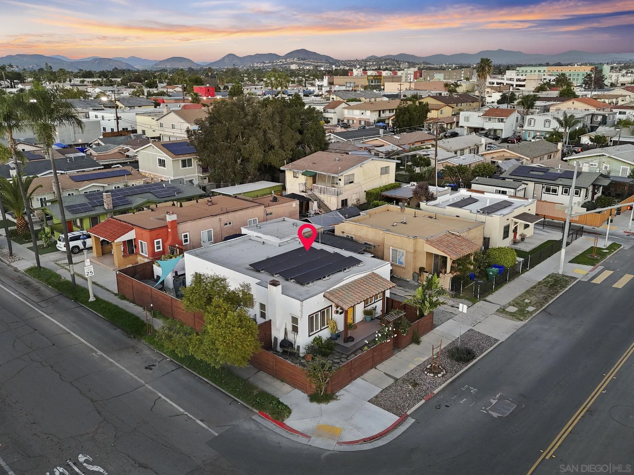 https://cdn.realtyfeed.com/cdn/127/260002632/0bd2d12ba390fda783ef9a48f8c82adb.webp