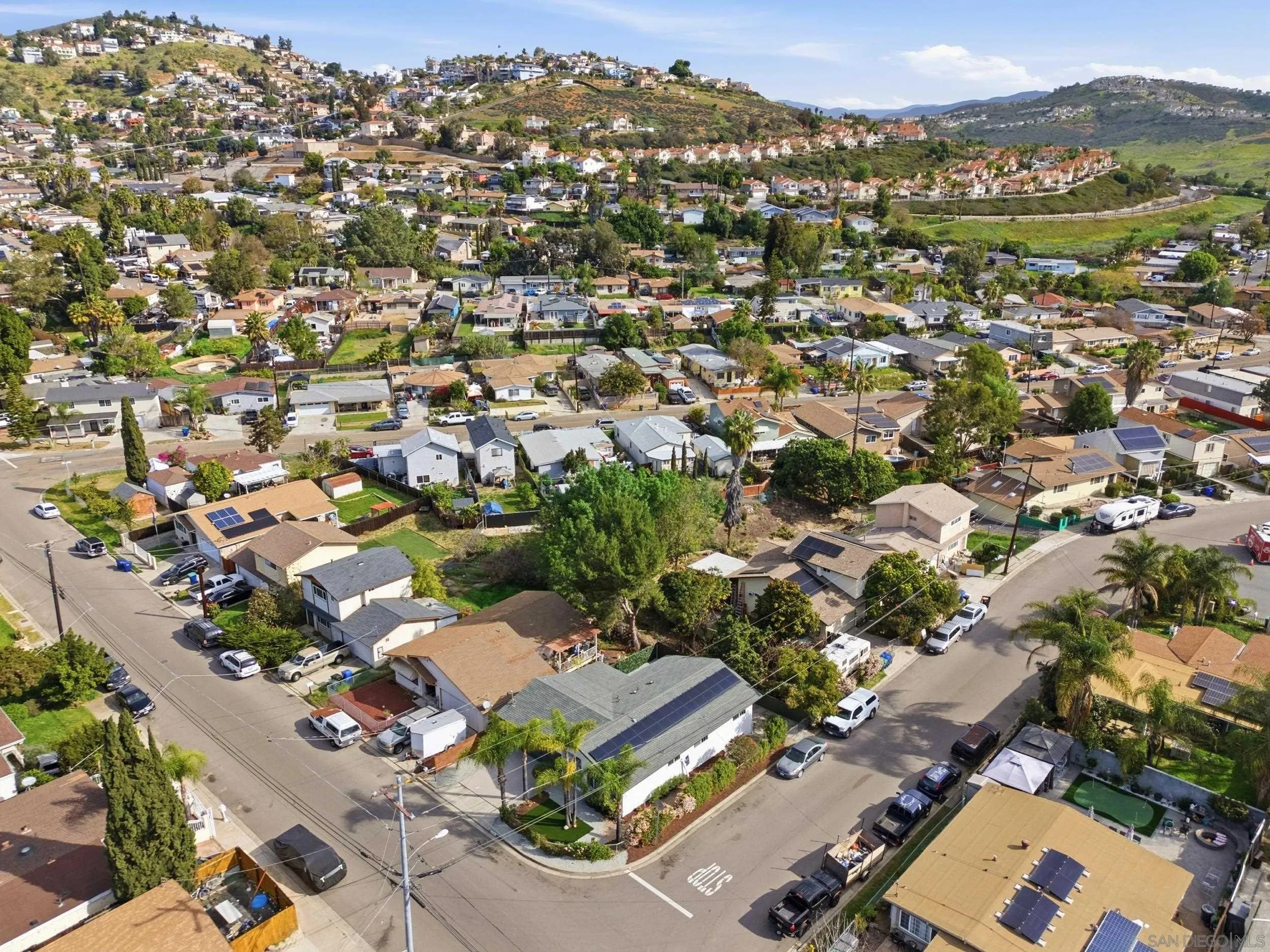https://cdn.realtyfeed.com/cdn/127/260002640/6af34d6da9924d076b839ec5063e16a5.webp