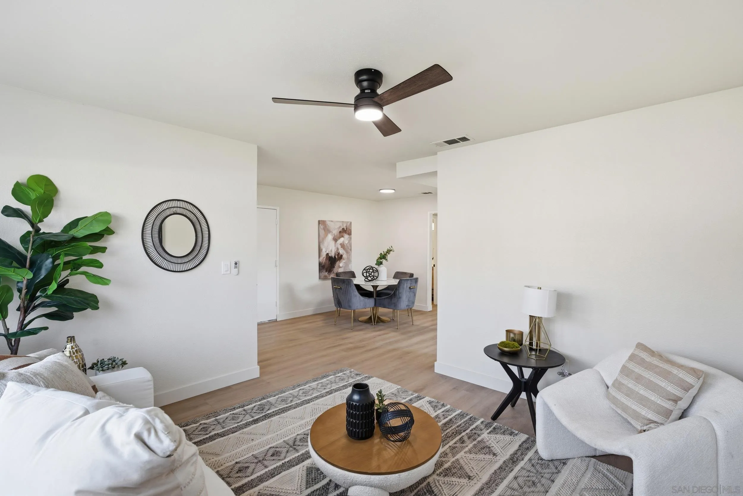https://cdn.realtyfeed.com/cdn/127/260002640/bb5c07f5e8a6af61b9a36188385d5445.webp