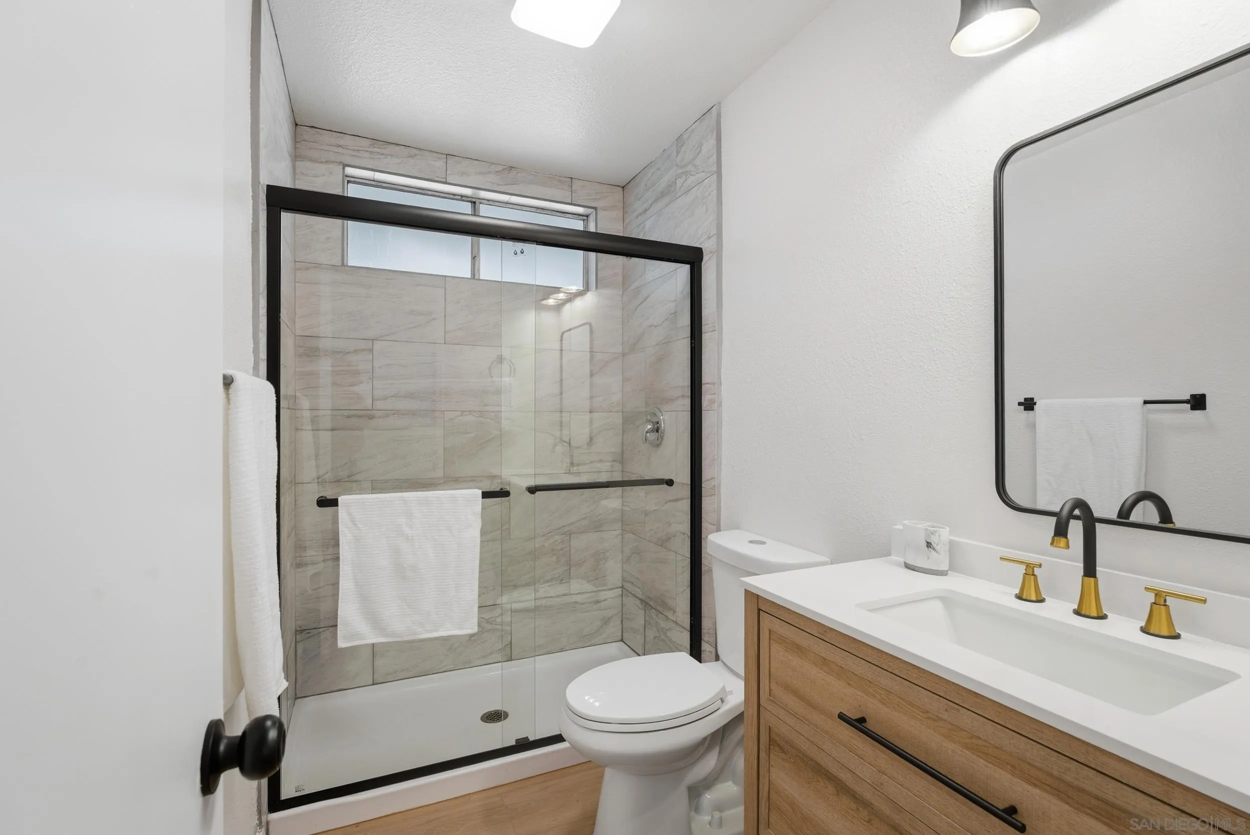 https://cdn.realtyfeed.com/cdn/127/260002640/f504314d4c41ae1b680b23189f06c135.webp