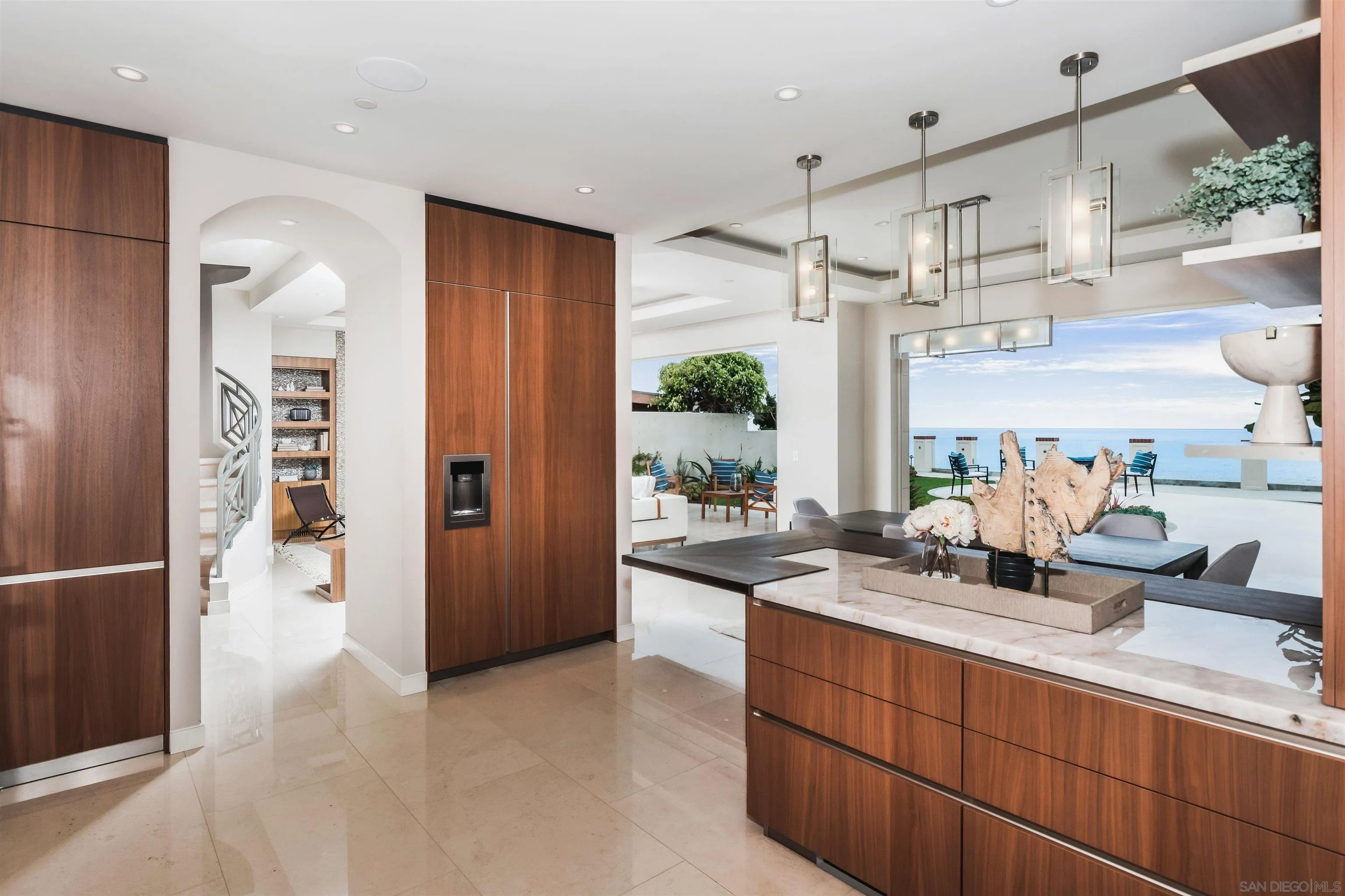 https://cdn.realtyfeed.com/cdn/127/260002642/760dd82b89410f02dfdc95542d8ca03a.webp