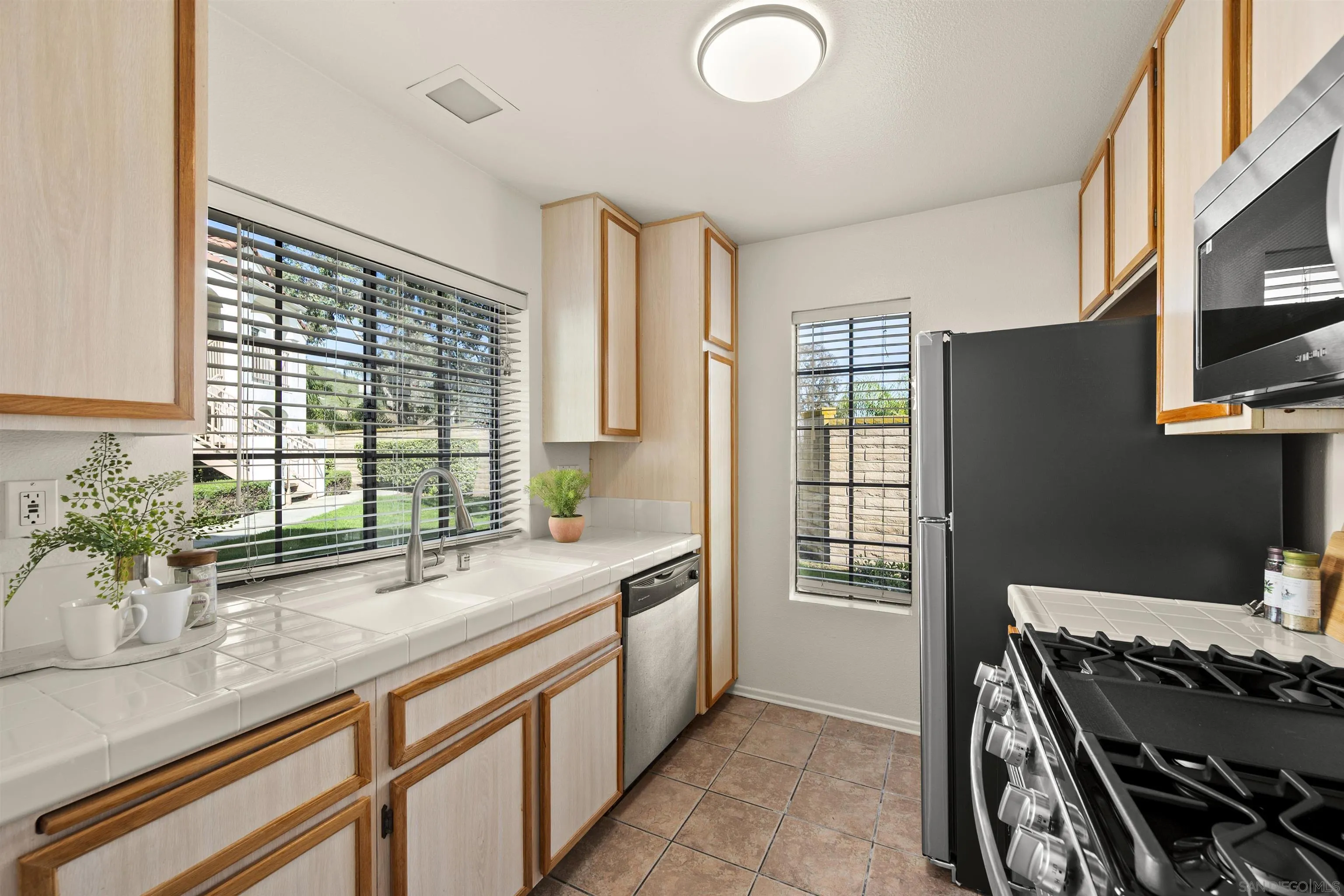 https://cdn.realtyfeed.com/cdn/127/260002651/953186160501e93ea6f7e77e2e0aa309.webp