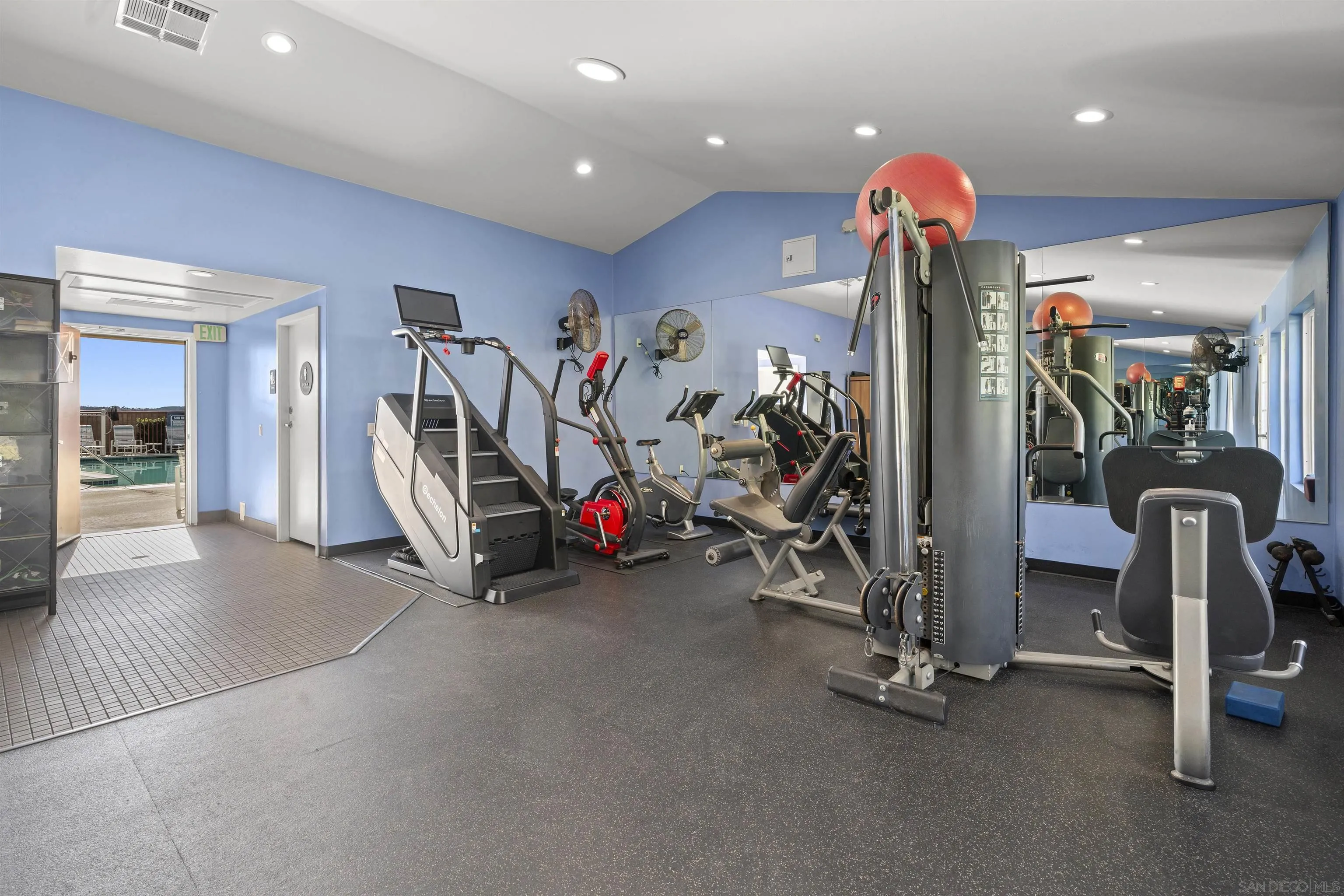 https://cdn.realtyfeed.com/cdn/127/260002651/af445354fb6059642001d487a43b38e2.webp