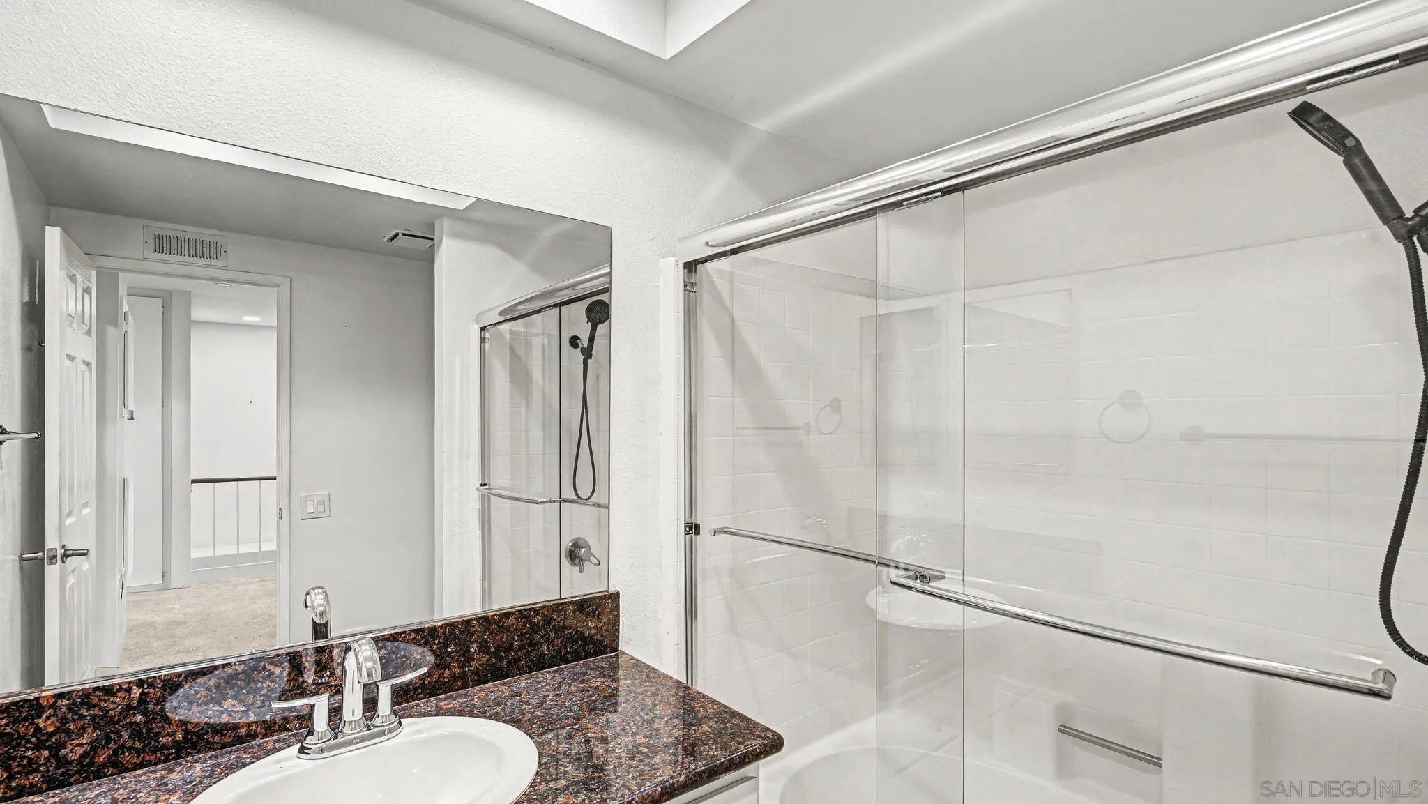 https://cdn.realtyfeed.com/cdn/127/260002652/68b7dd66bc83b16ba5253094360a42e3.webp