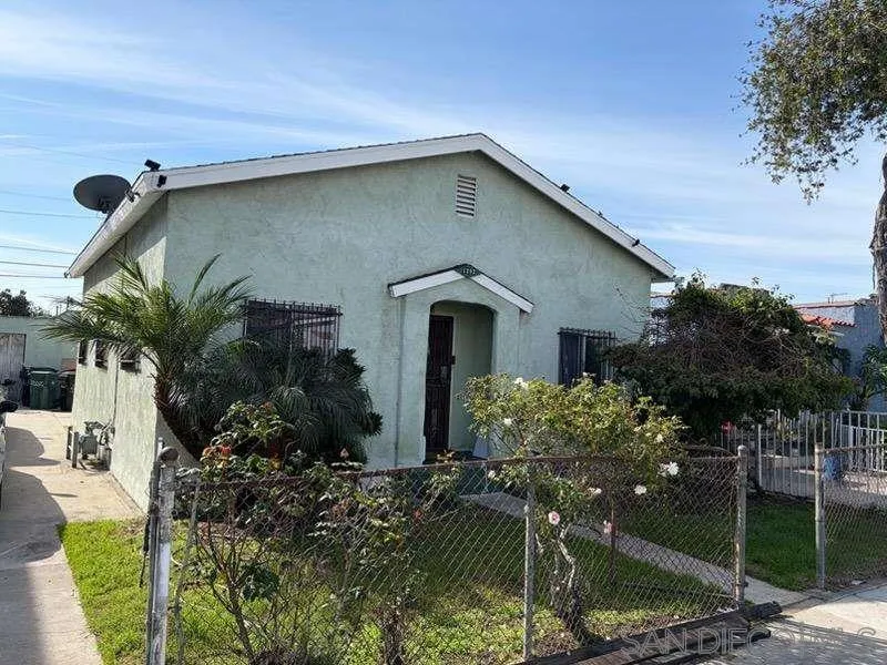 1202 E E 76th St, Los Angeles, CA 90001 - Photo 2 of 26, Los Angeles, CA