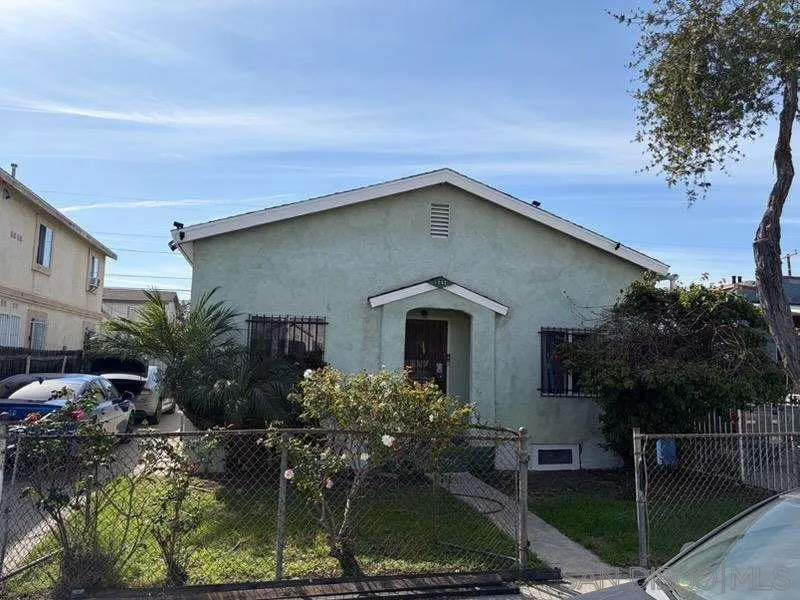 1202 E E 76th St, Los Angeles, CA 90001 - Main photo, Los Angeles, CA