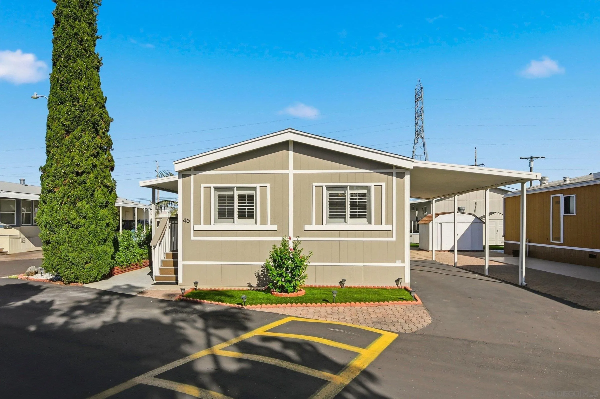 https://cdn.realtyfeed.com/cdn/127/260002671/02f02683772af1f77b3f920b685cec7f.webp