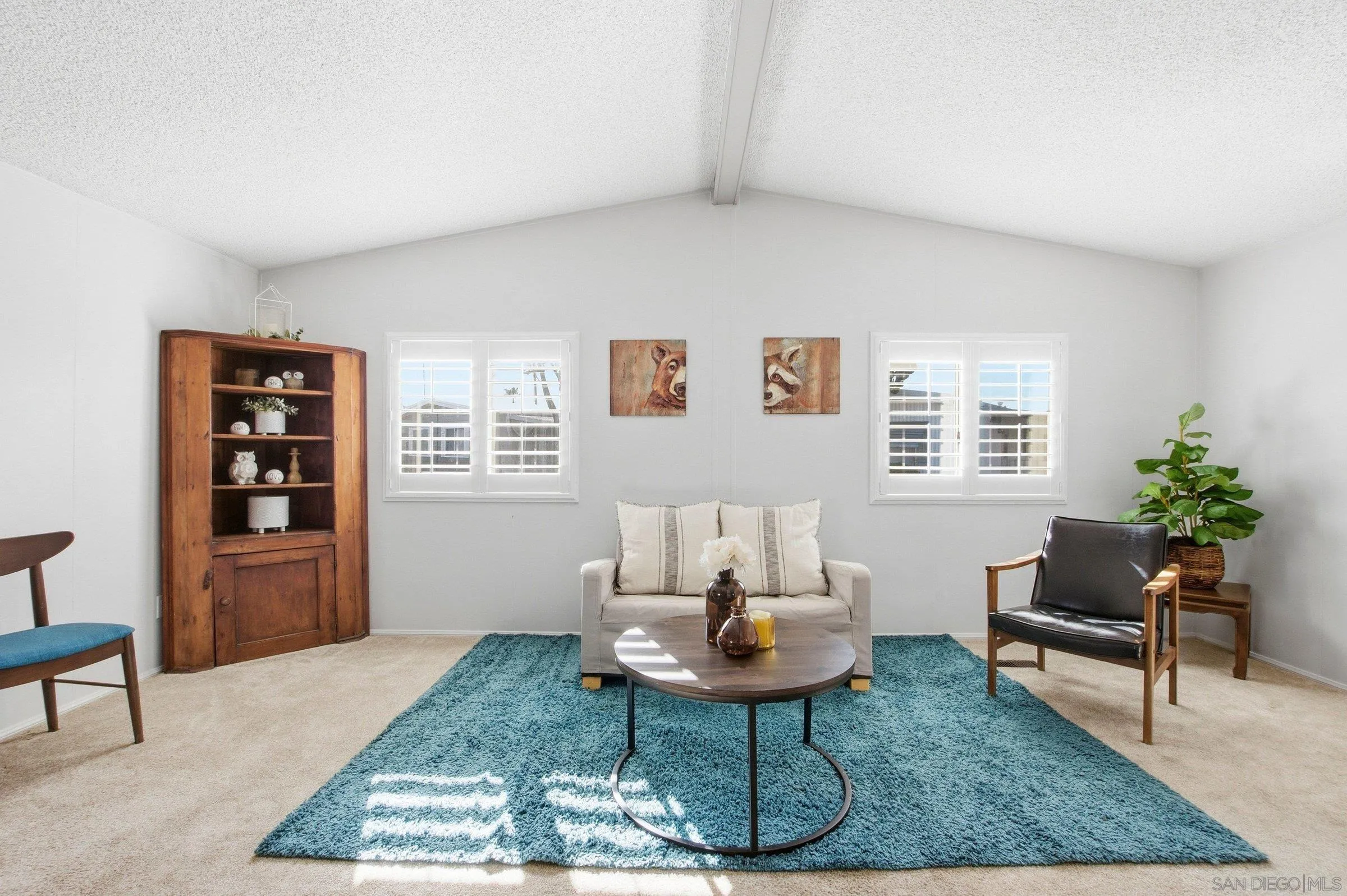 https://cdn.realtyfeed.com/cdn/127/260002671/568122a54603749d64e32177e634361e.webp