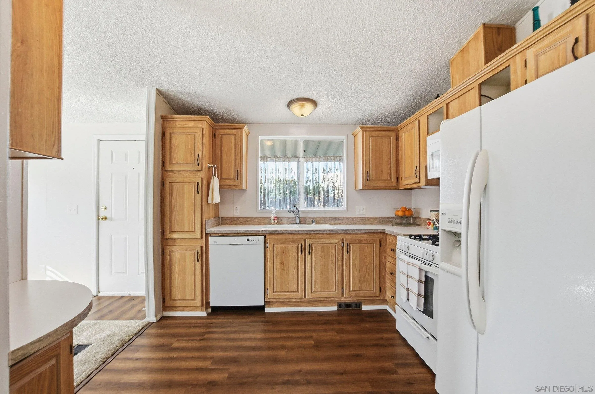 https://cdn.realtyfeed.com/cdn/127/260002671/ec560ea52717c0c26783ed154859f6af.webp