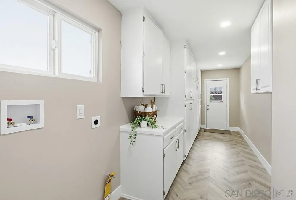 https://cdn.realtyfeed.com/cdn/127/260002673/914388780403509a8a515d18124ad071.webp