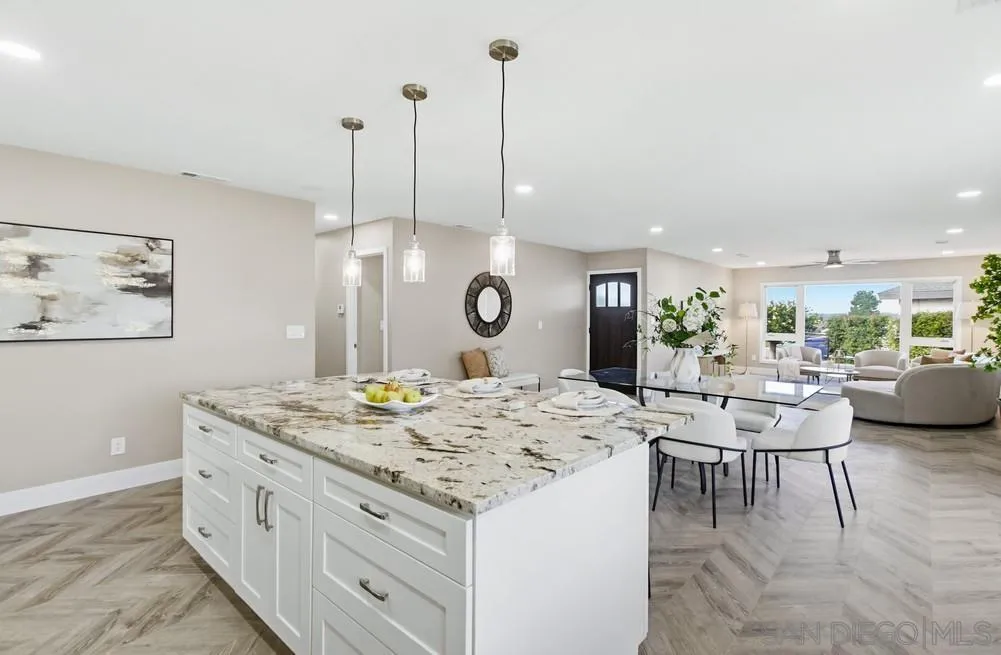 https://cdn.realtyfeed.com/cdn/127/260002673/d634e2614d9430bb1a155ec522d46cda.webp