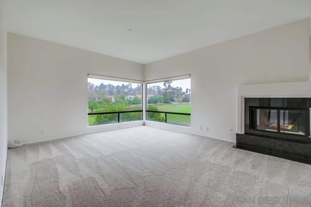 https://cdn.realtyfeed.com/cdn/127/260002675/144cea14e748daeca6bf741f18a62d0f.webp
