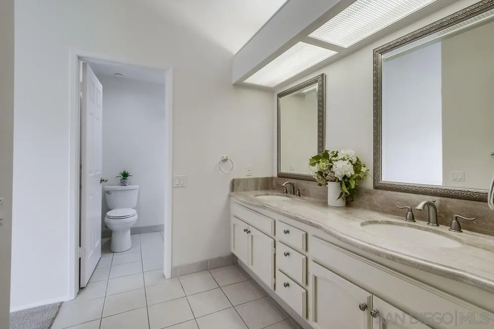 https://cdn.realtyfeed.com/cdn/127/260002675/c283e70be53f1589f063bc9ebfab0250.webp