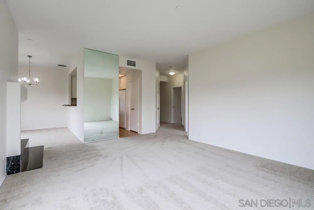 https://cdn.realtyfeed.com/cdn/127/260002675/ca5f6032303d199406b2483461663239.webp