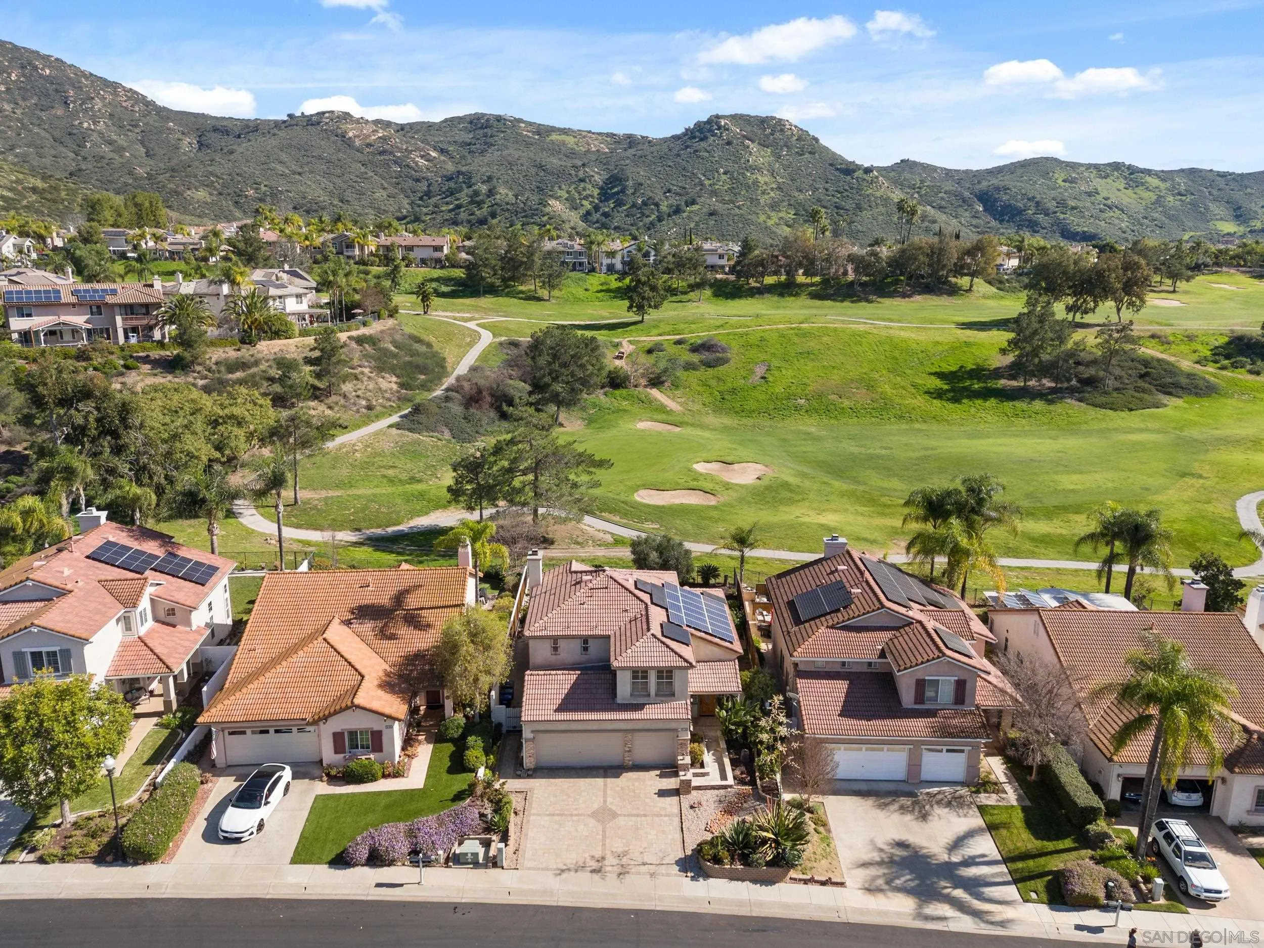 https://cdn.realtyfeed.com/cdn/127/260002676/e3b5fee84d6c6190f2024fdb06798a81.webp