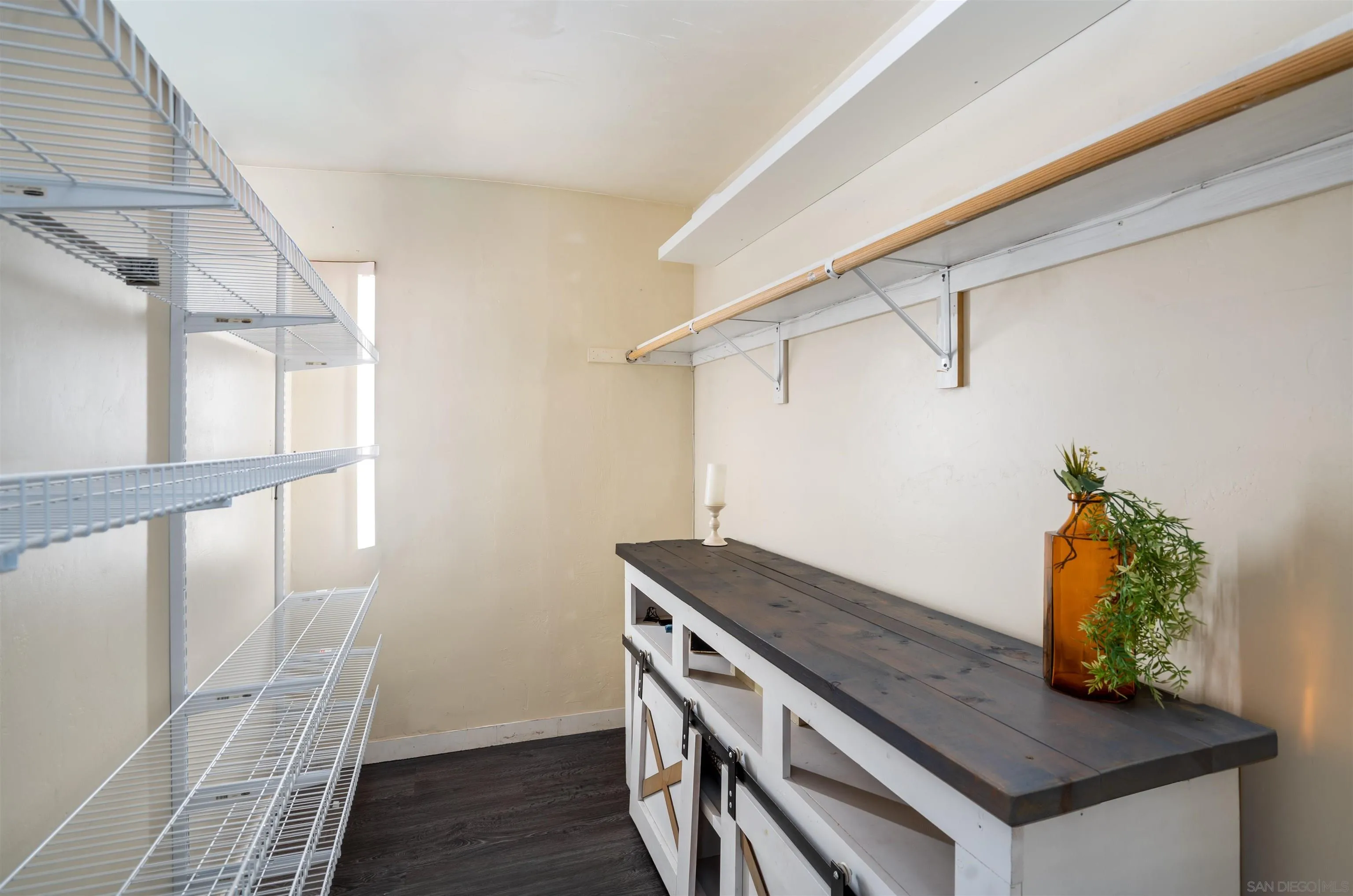 https://cdn.realtyfeed.com/cdn/127/260002677/85afc3eef37119267a20529c9da122db.webp