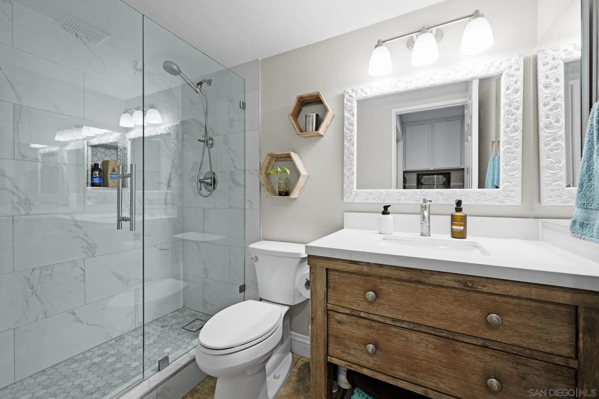 https://cdn.realtyfeed.com/cdn/127/260002678/5c473176919c6f0f77088438806fc775.webp