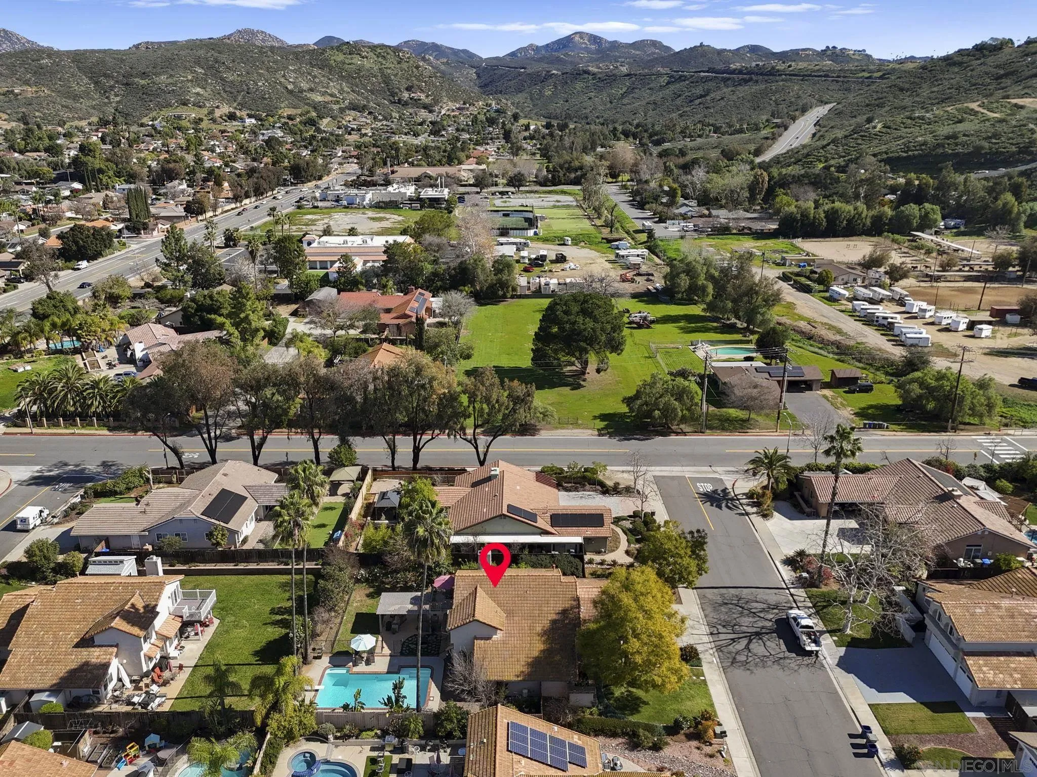 https://cdn.realtyfeed.com/cdn/127/260002678/733ed9fba2197a9c426e80d6a3906b2c.webp