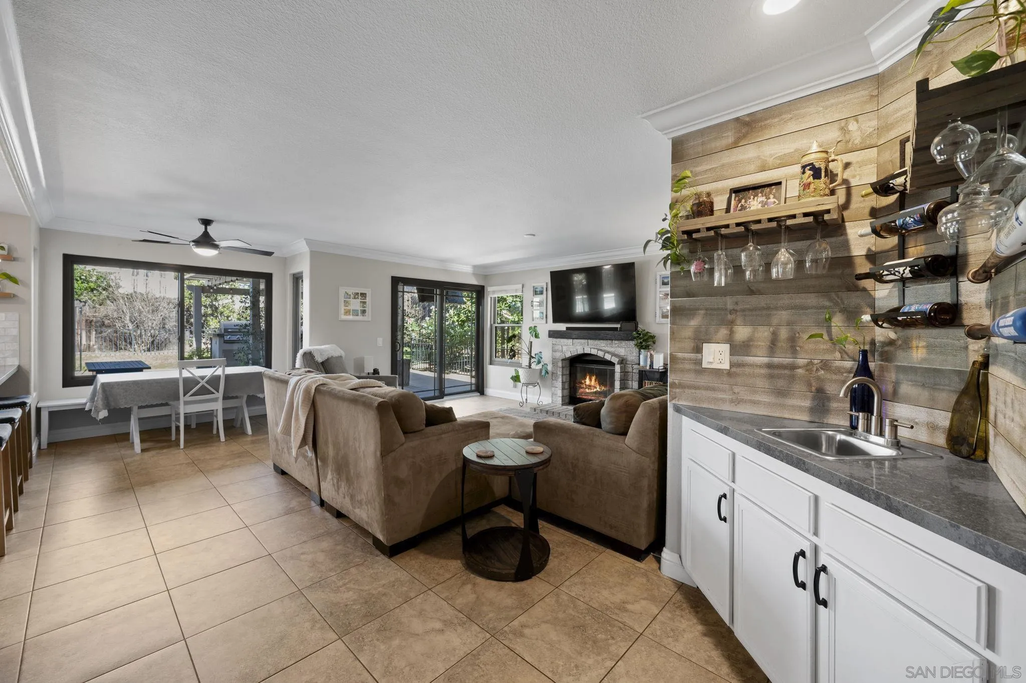 https://cdn.realtyfeed.com/cdn/127/260002678/f7c5f87324dbe6af74089bf3512bdf9f.webp