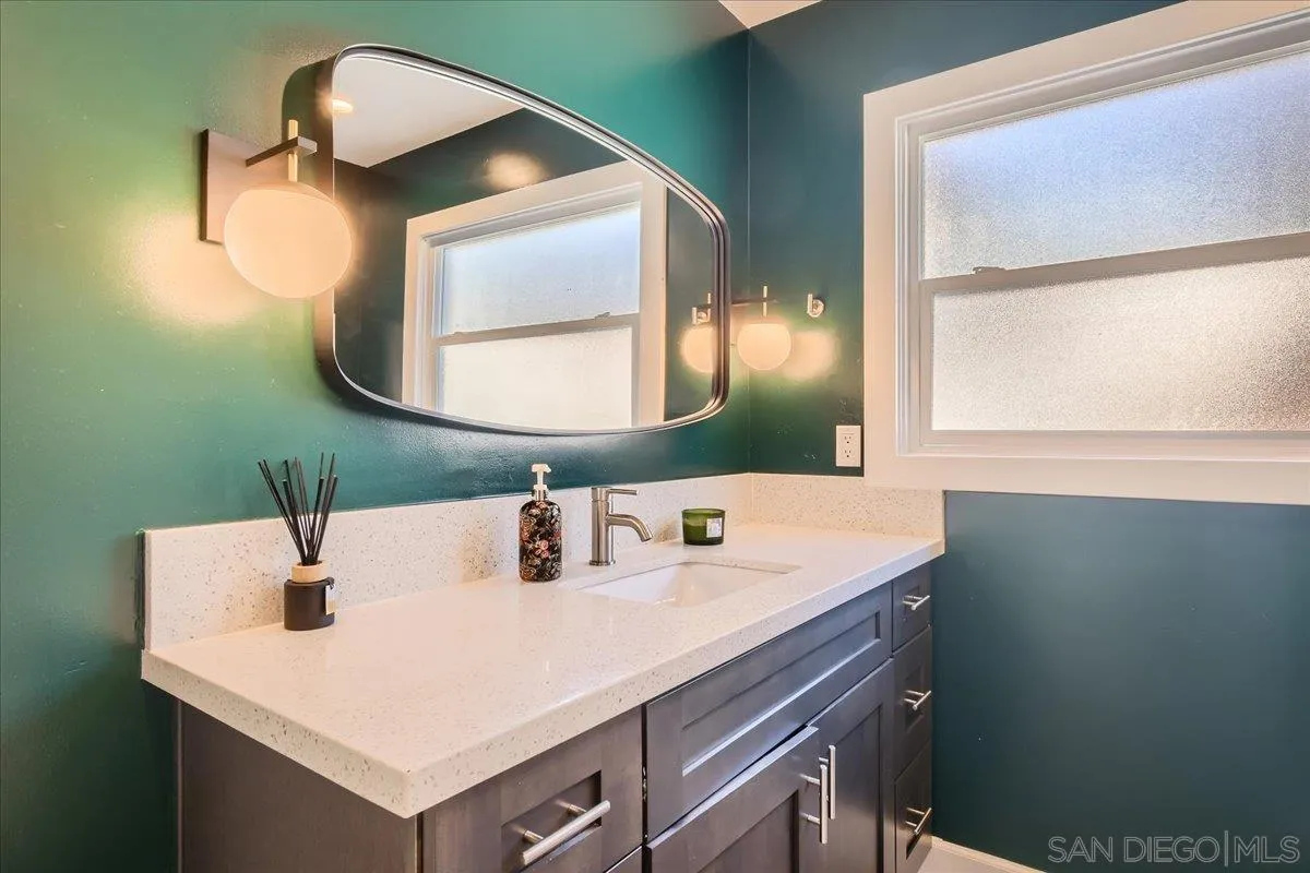 https://cdn.realtyfeed.com/cdn/127/260002683/648bb21f2b996f241ace691ce7533a62.webp