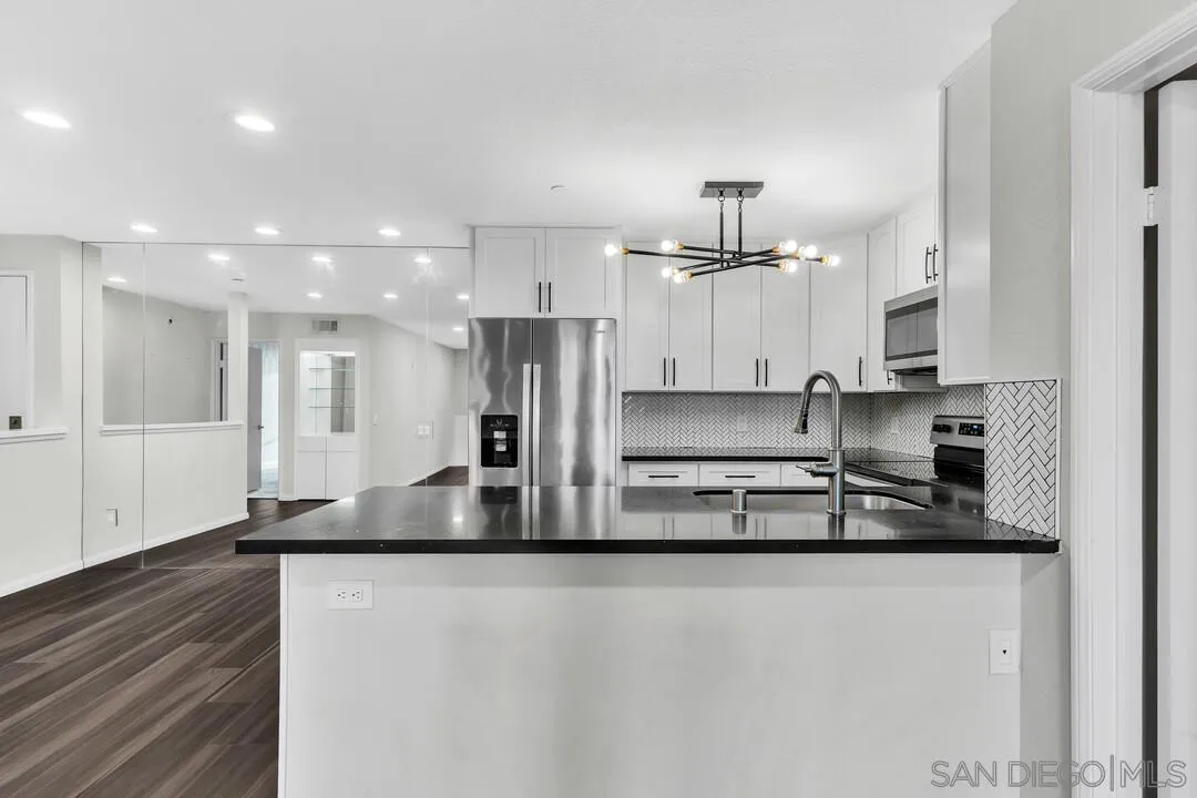 https://cdn.realtyfeed.com/cdn/127/260002688/4379e58923cfa8c44104731c61932500.webp
