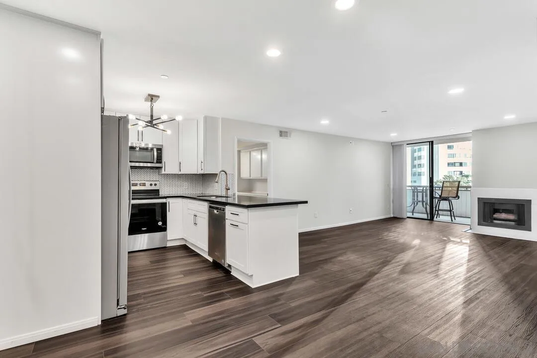 https://cdn.realtyfeed.com/cdn/127/260002688/744cdbee787d5646d7a5e83463045c1d.webp