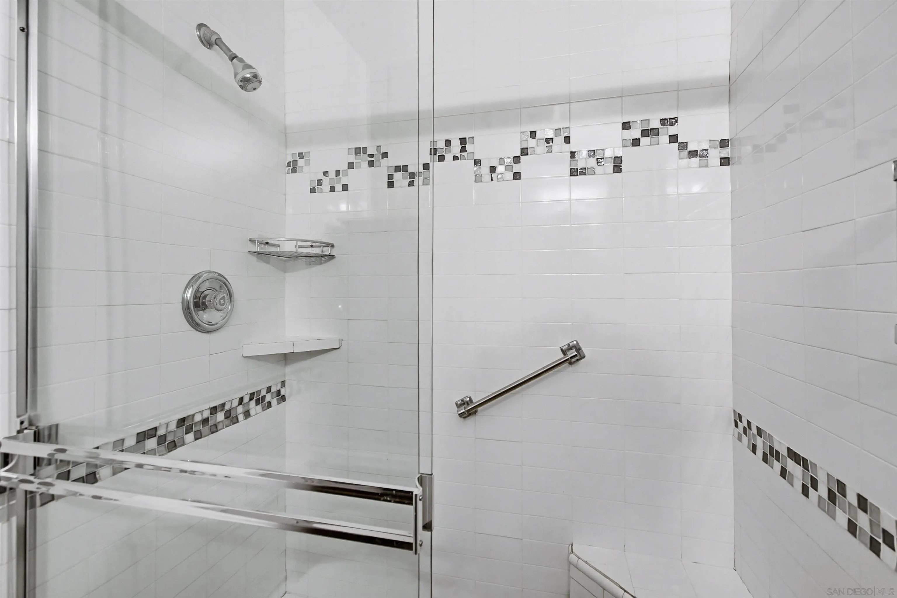 https://cdn.realtyfeed.com/cdn/127/260002691/32d70b178bb1d47f870956e6554a5c75.webp