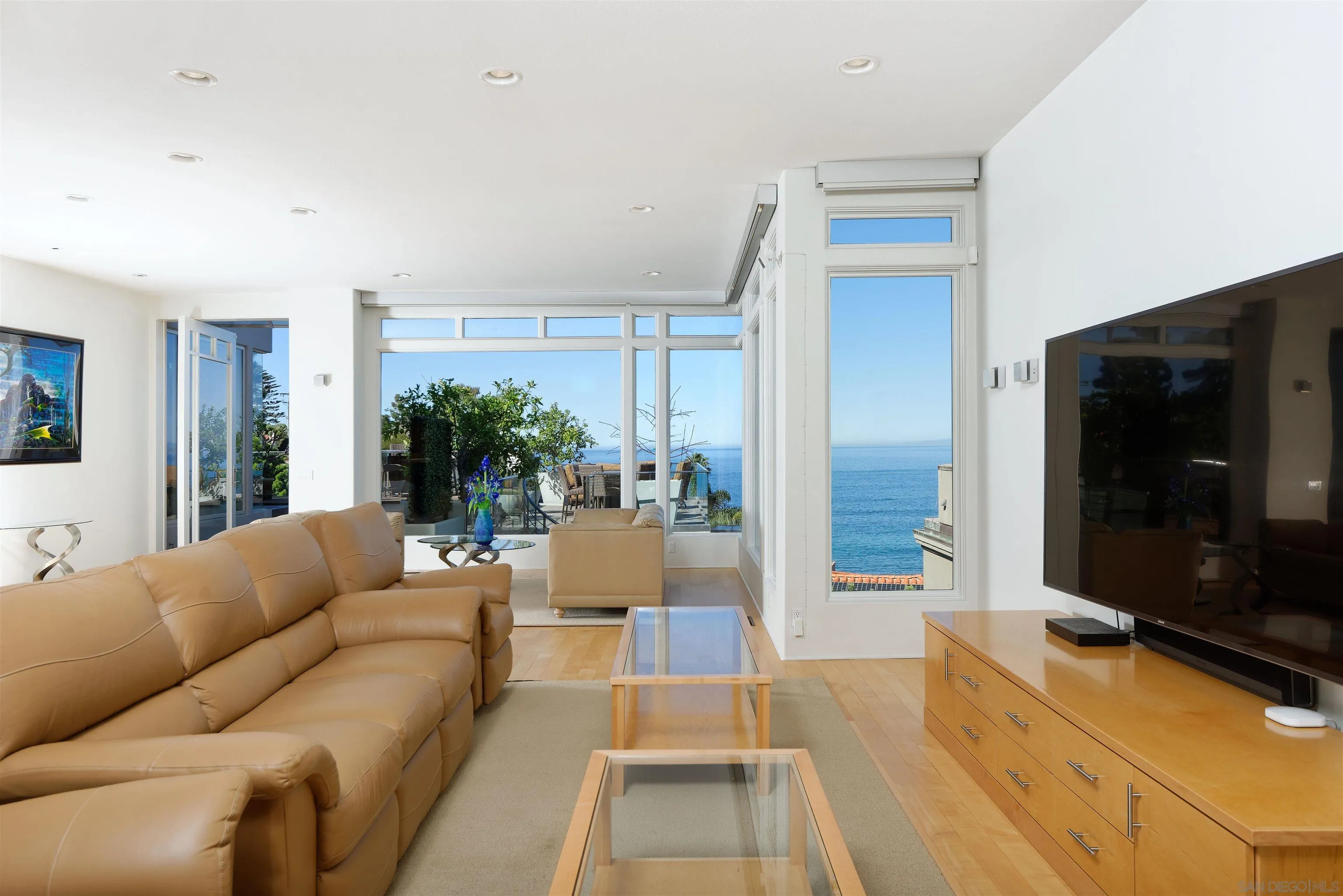 https://cdn.realtyfeed.com/cdn/127/260002692/0bd4e2533bac831a0b16d740427f0452.webp