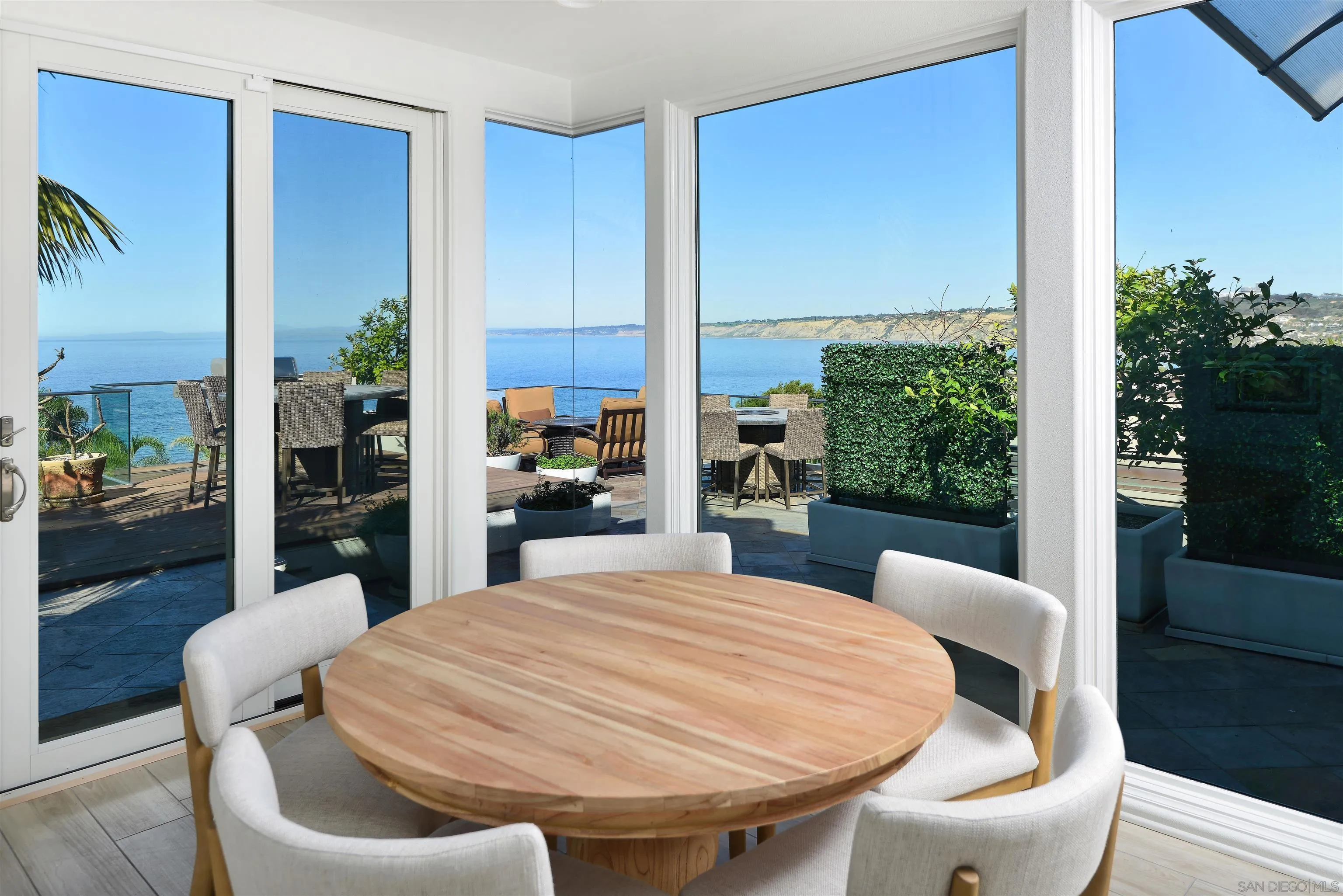 https://cdn.realtyfeed.com/cdn/127/260002692/45272a007ab77d7ecdd5a100d8e3858d.webp