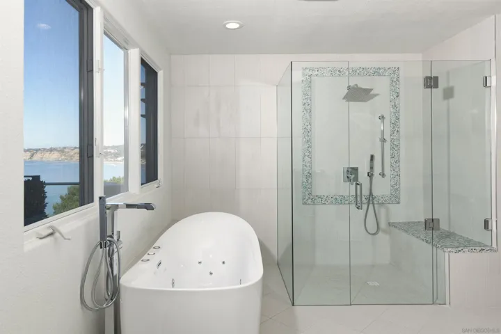 7825 PROSPECT PL, LA JOLLA, CA 92037  Photo 17