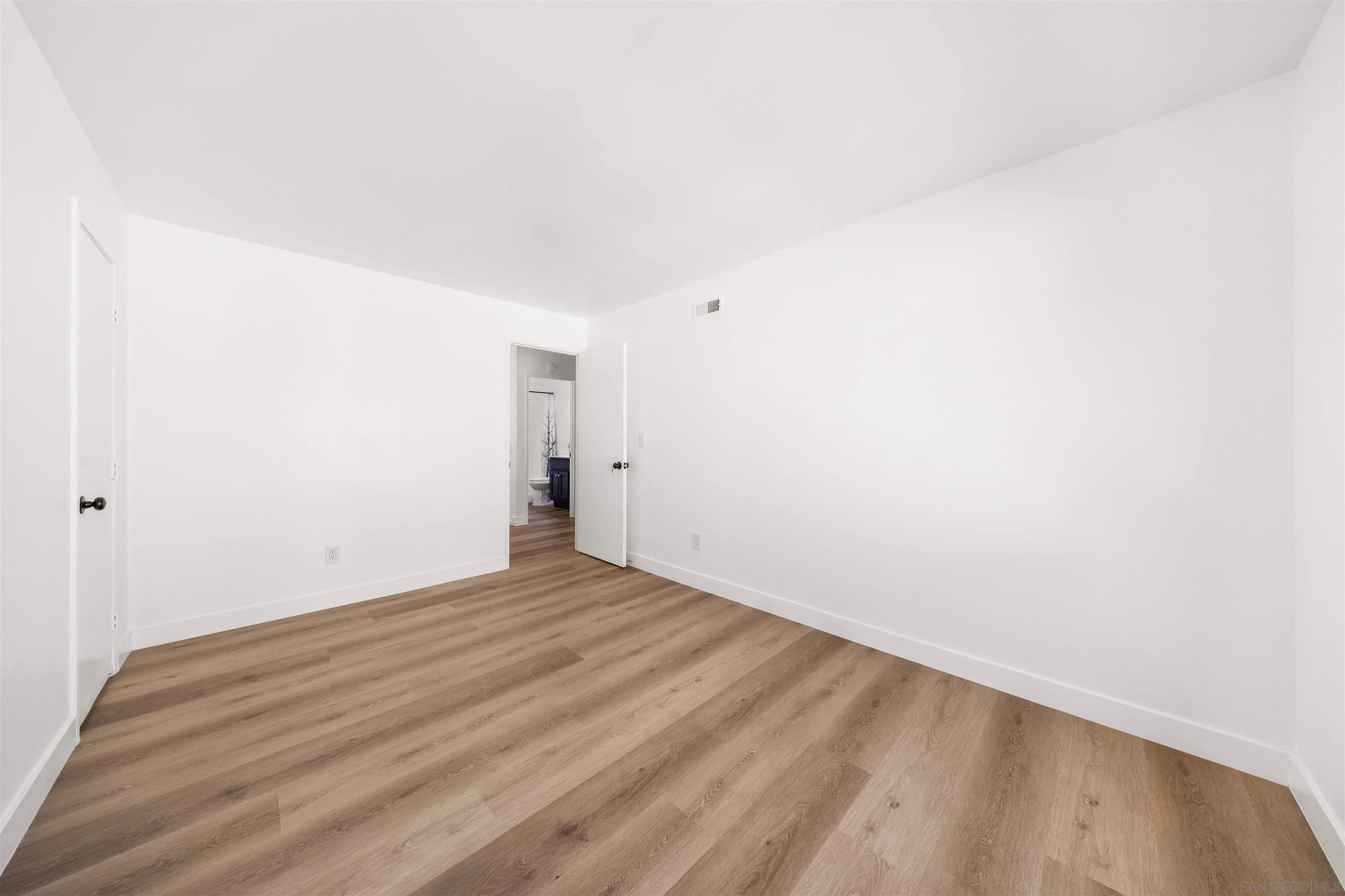 Photo #42: 260002694 Listing: Photo #42