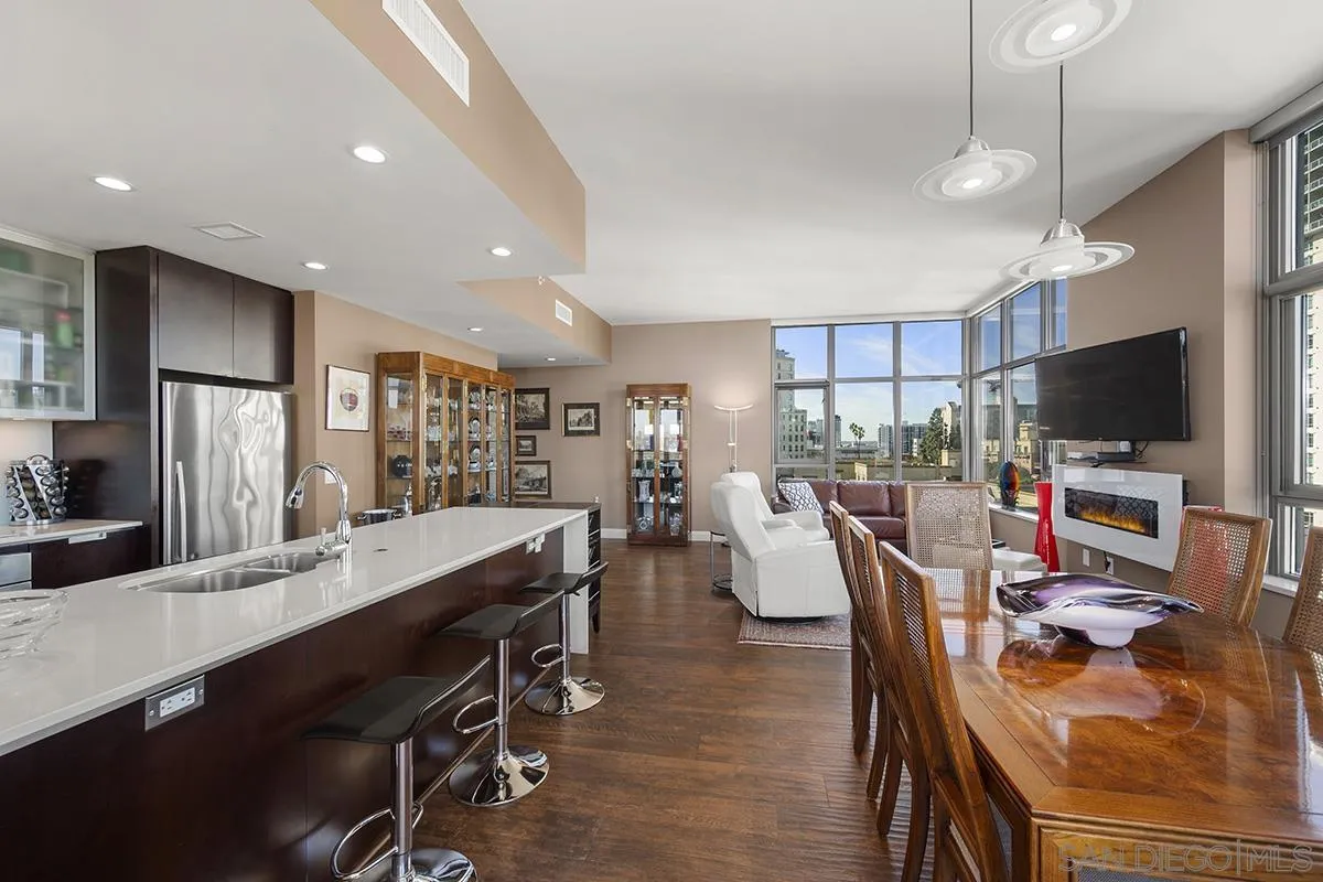 https://cdn.realtyfeed.com/cdn/127/260002698/51862e8ee11be485ed438628fbd5407a.webp
