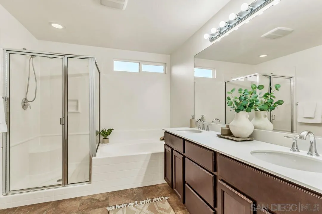 https://cdn.realtyfeed.com/cdn/127/260002703/177602a833a1317772d74fc4f0c9bd0e.webp