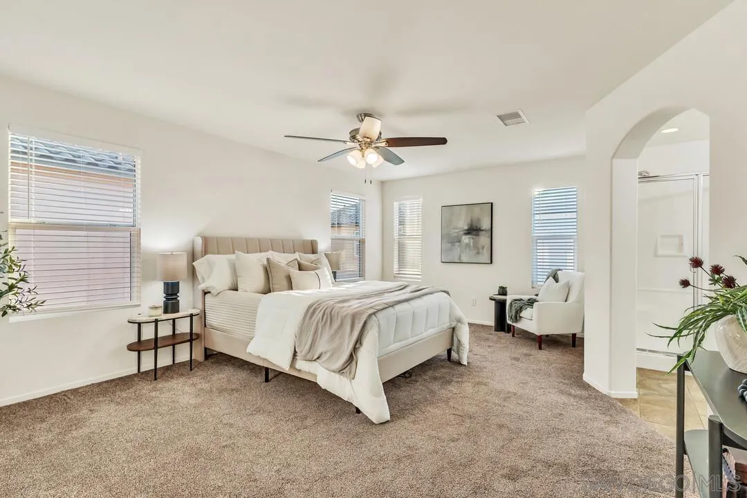 https://cdn.realtyfeed.com/cdn/127/260002703/1d70c742cc2b055a3770371760d378d0.webp