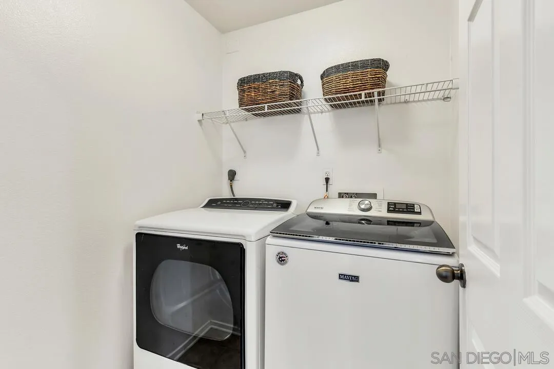 https://cdn.realtyfeed.com/cdn/127/260002703/48be0d49a16989cd3bddc3f1a905fb98.webp