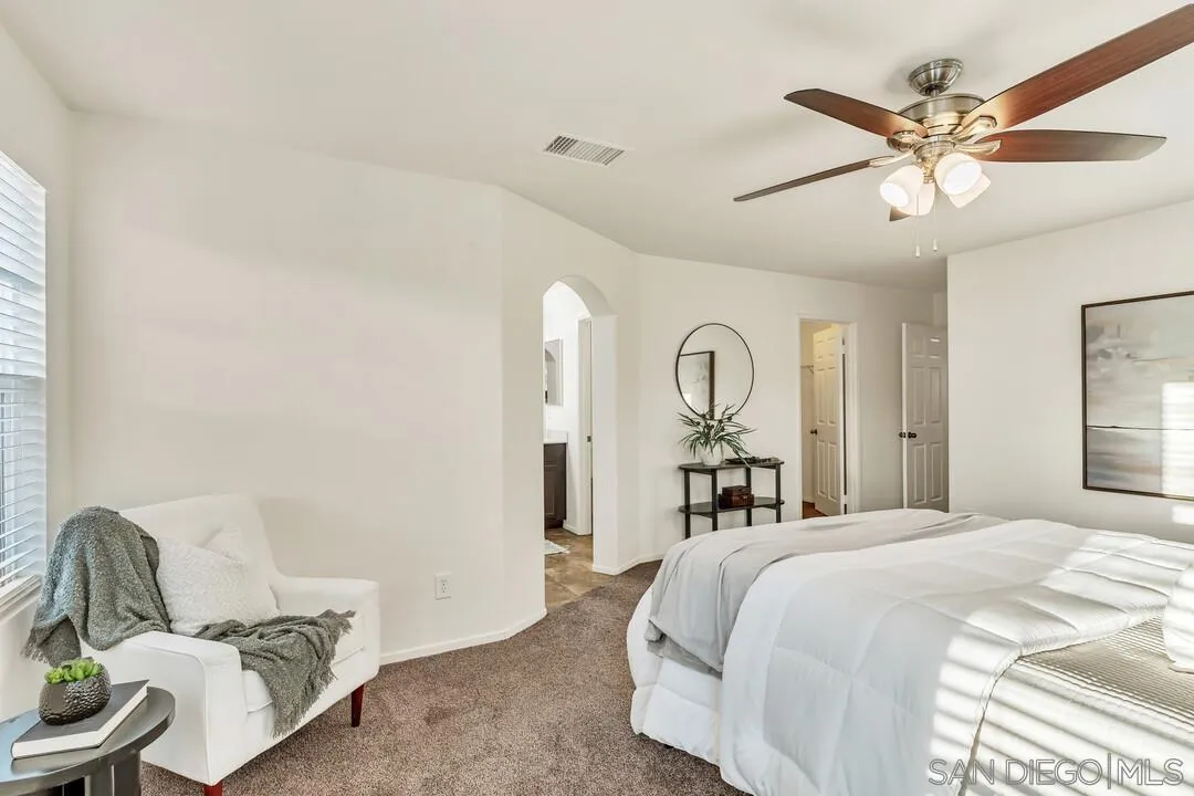 https://cdn.realtyfeed.com/cdn/127/260002703/67b1495142722853ebefa4ed0b748fa3.webp