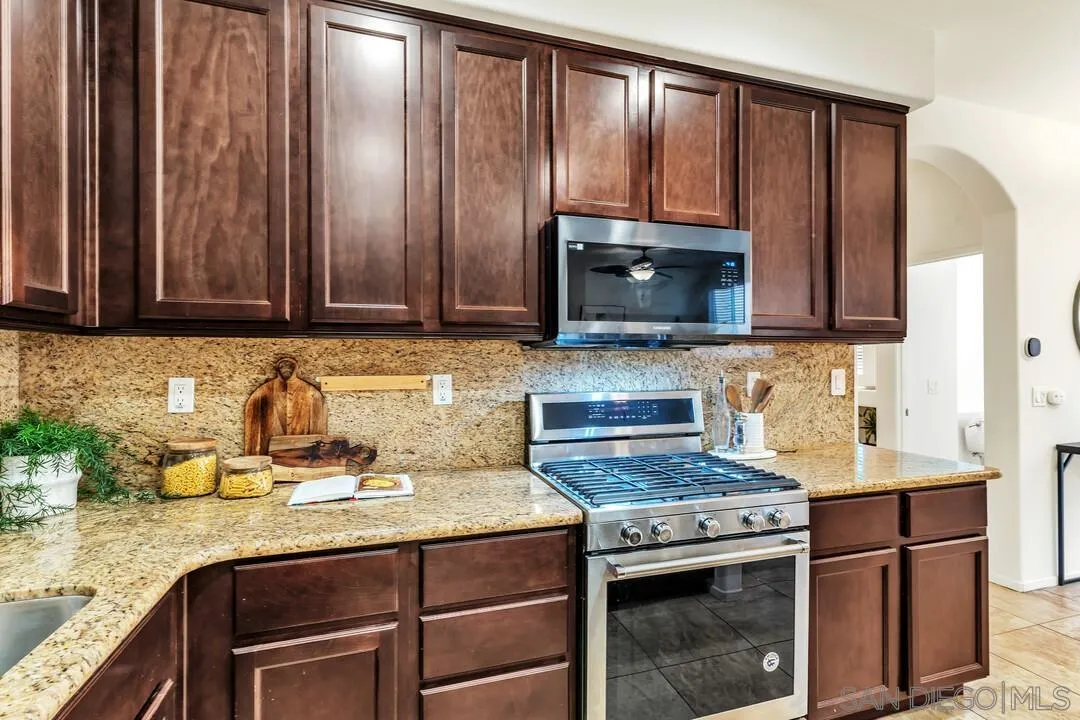 https://cdn.realtyfeed.com/cdn/127/260002703/6925646a28051ee6e4d4729845b31827.webp