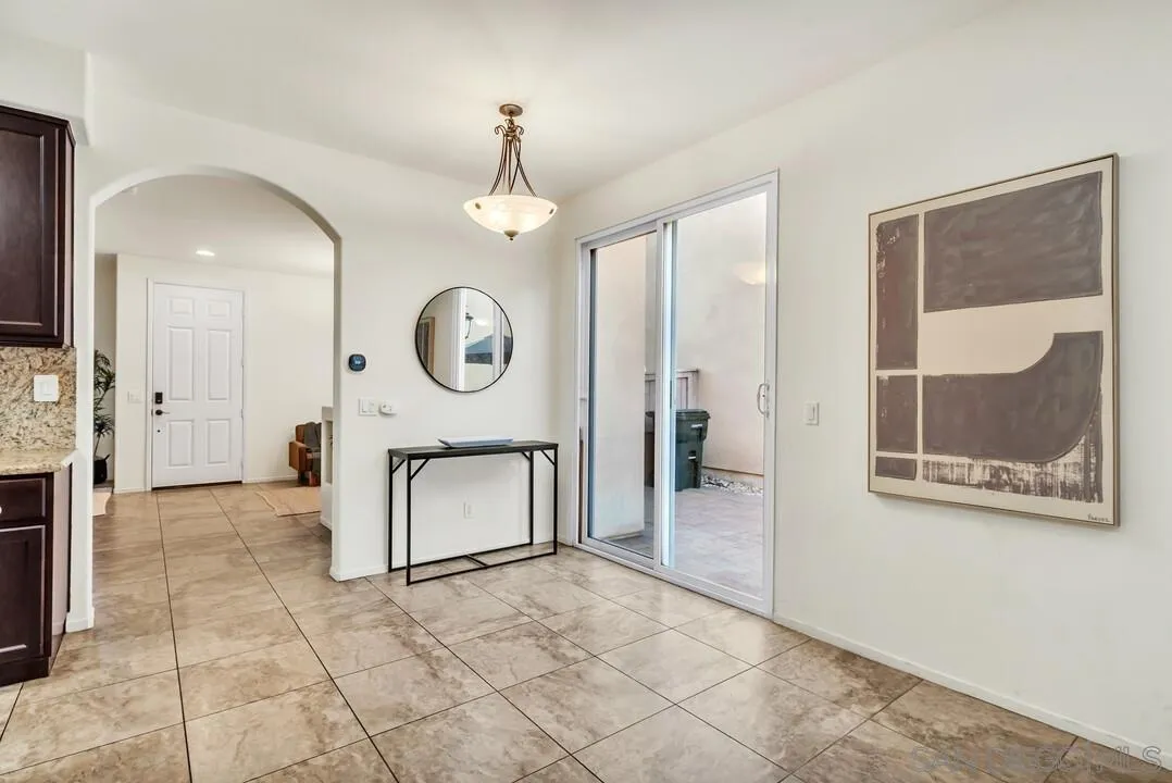 https://cdn.realtyfeed.com/cdn/127/260002703/c42f1f838a9f9f7a2505dd3c8925e0d6.webp