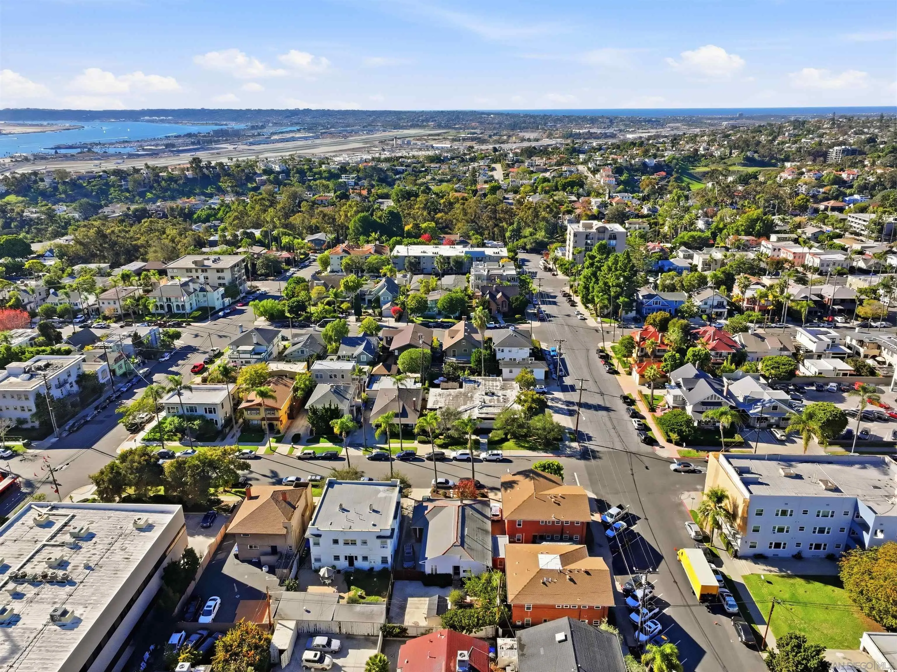 https://cdn.realtyfeed.com/cdn/127/260002704/0db1ac3a3119b661cb4b5106f72f7841.webp