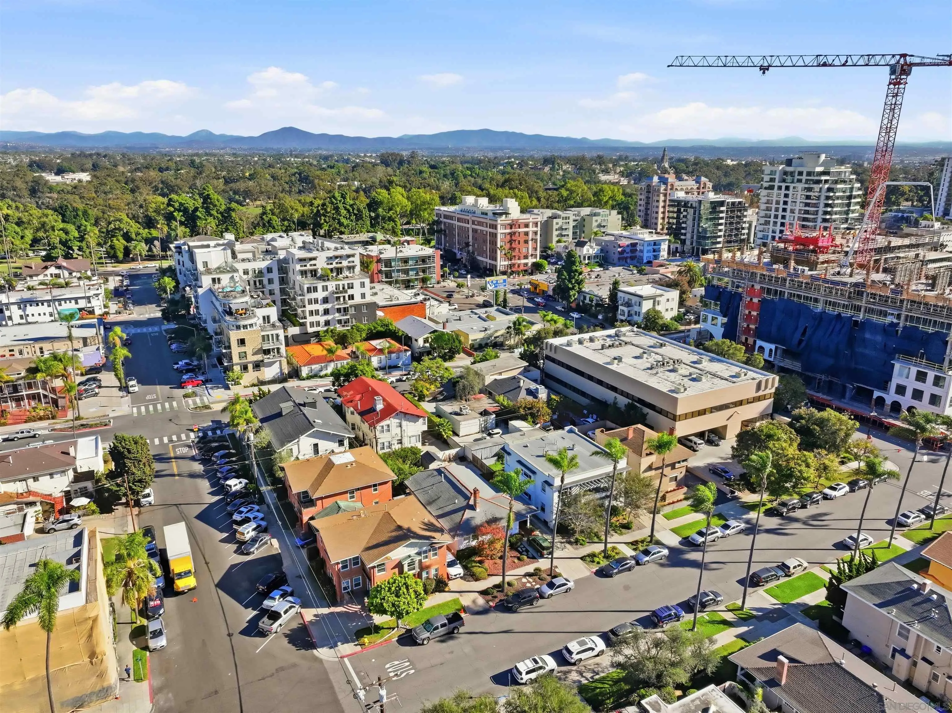 https://cdn.realtyfeed.com/cdn/127/260002704/2a4085451590dbcc3c63b44c3f1bb732.webp