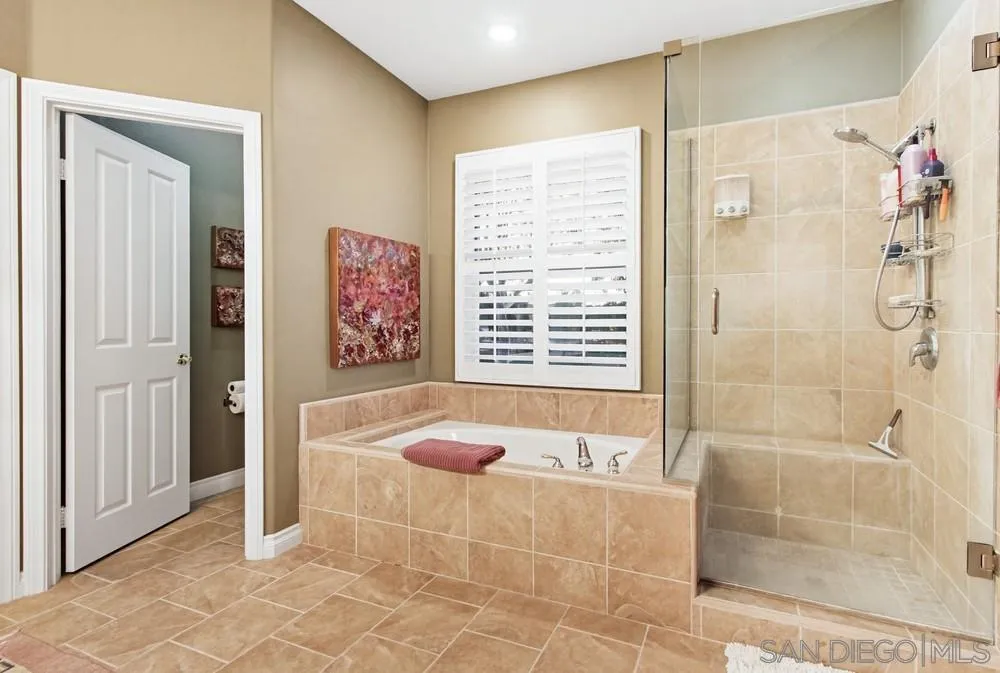 https://cdn.realtyfeed.com/cdn/127/260002709/204d2ec6f5940f38e884c7d02900ca4a.webp