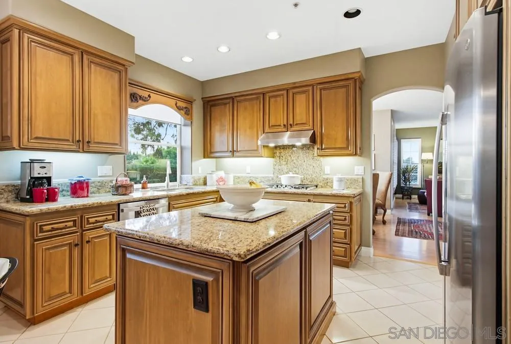 https://cdn.realtyfeed.com/cdn/127/260002709/2994ec54c4c00c8459011490e0026d3c.webp