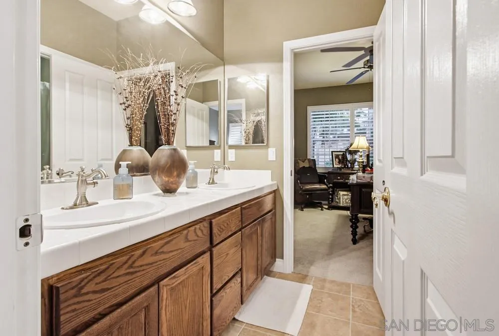 https://cdn.realtyfeed.com/cdn/127/260002709/920027036ec5c5de188a5605e22f0443.webp
