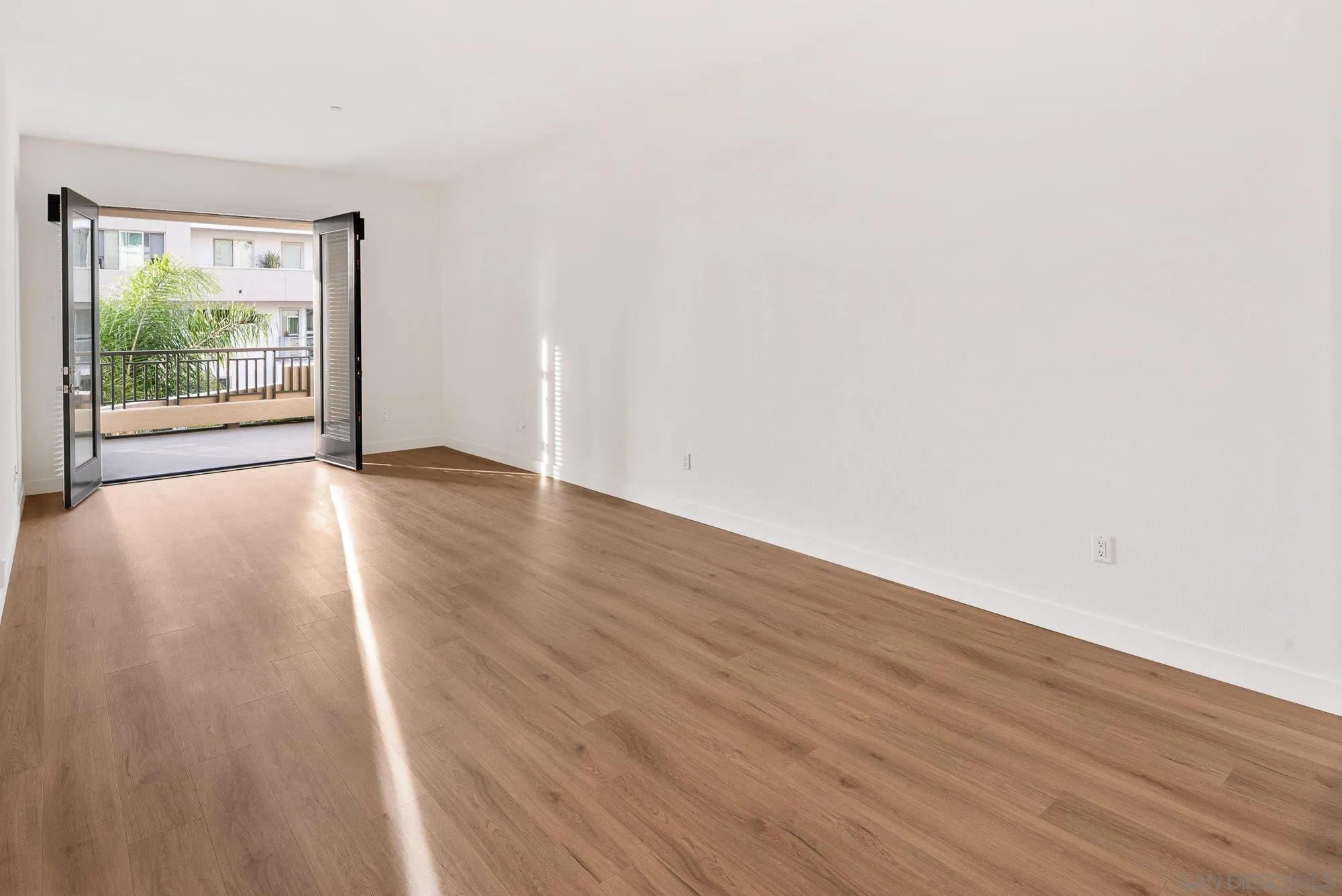 Photo #8: 260002713 Listing: Photo #8